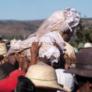 Madagascar – Famadihana, the turning of the dead